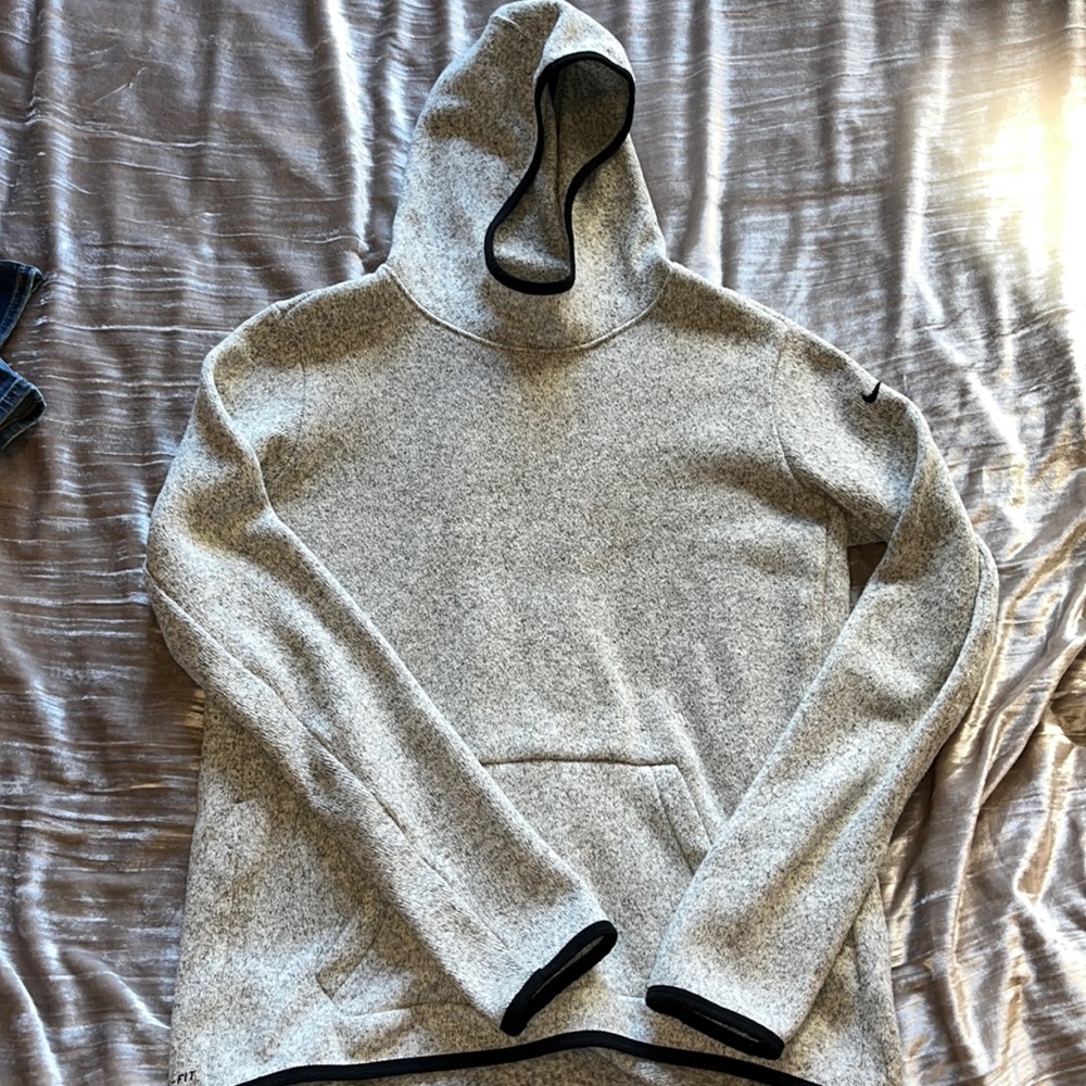 Nike therma-fit hoodie